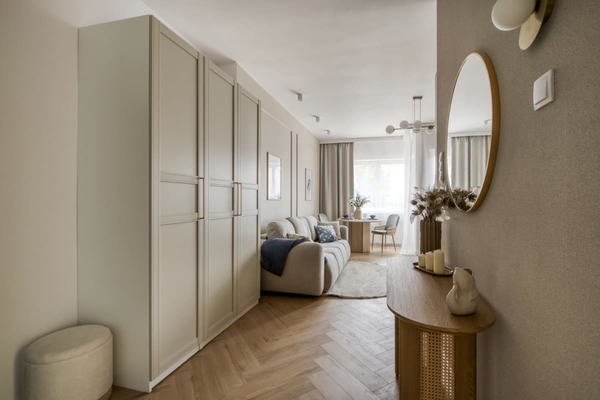 Stylish renovated apartment in vibrant Ochota area – 8