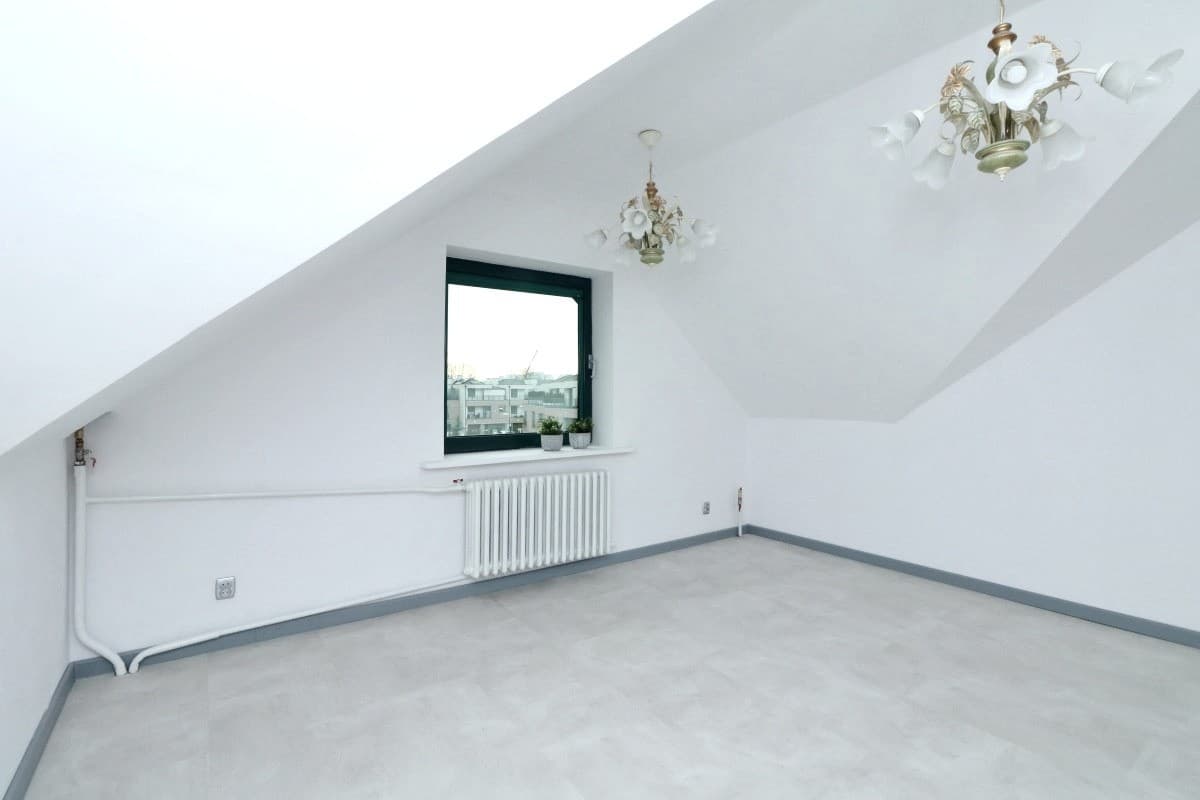 Fully renovated office space near Metro Zacisze – 19