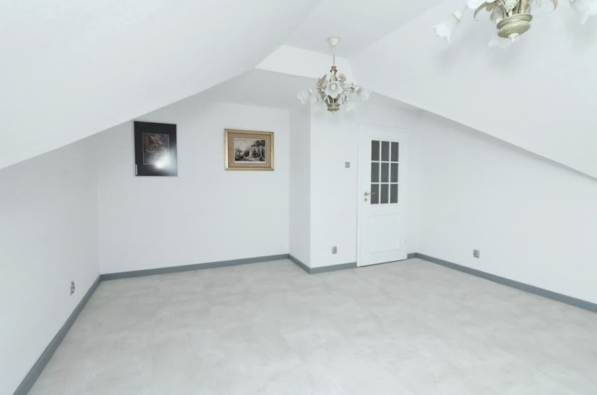 Fully renovated office space near Metro Zacisze – 23