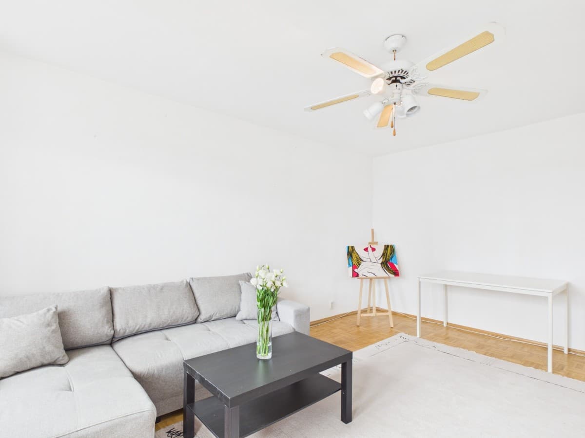 Spacious 3-room flat in green Żoliborz locale – 3