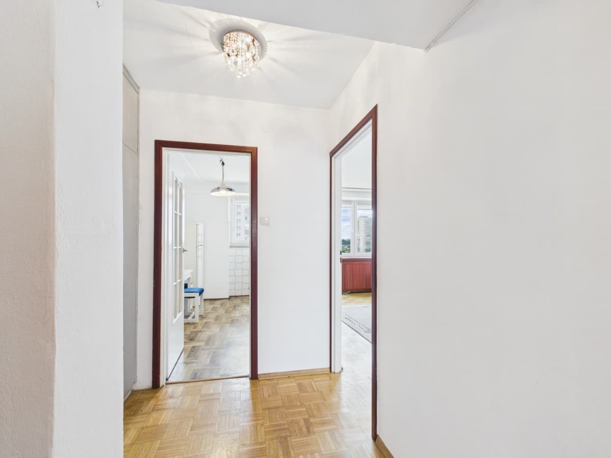 Spacious 3-room flat in green Żoliborz locale – 20