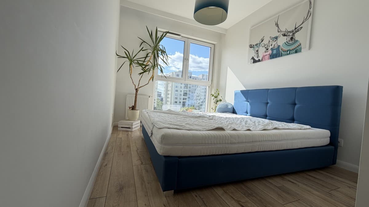 Spacious 4-room apartment near Metro Imielin – 3