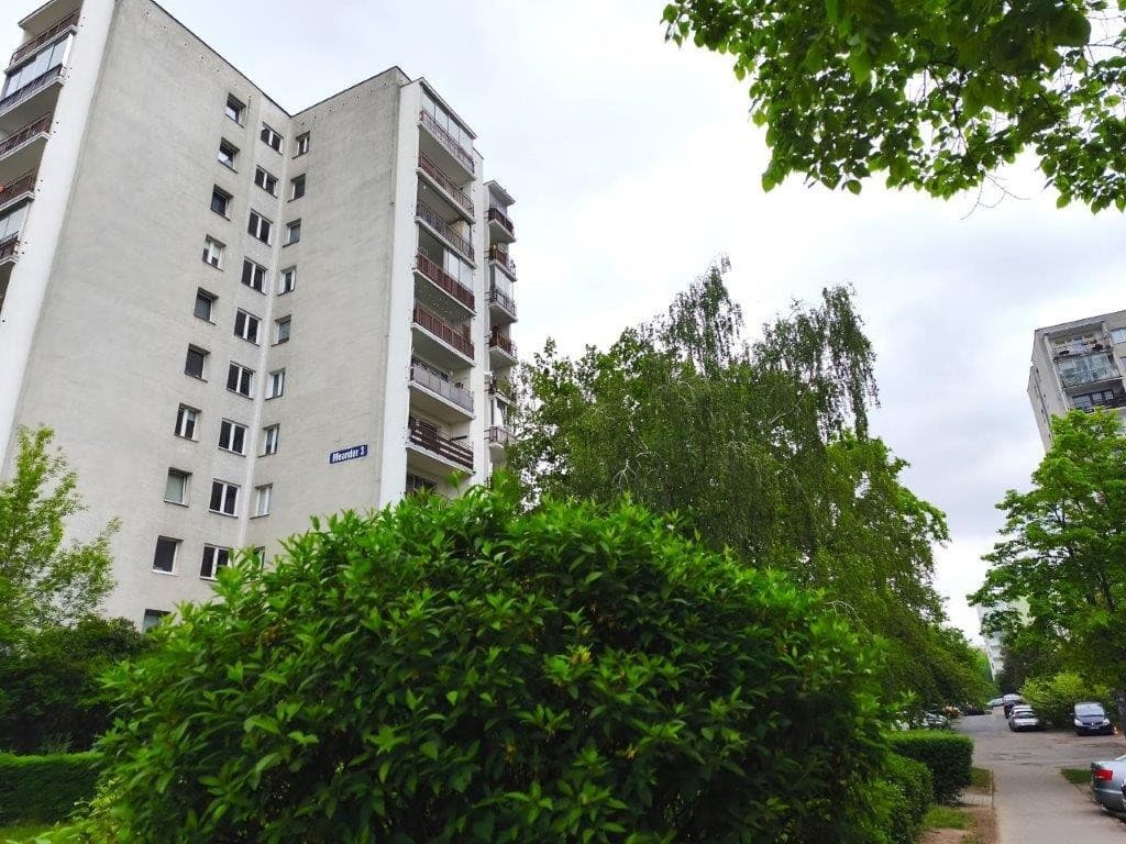 Freshly renovated 3-room apartment near metro – 6
