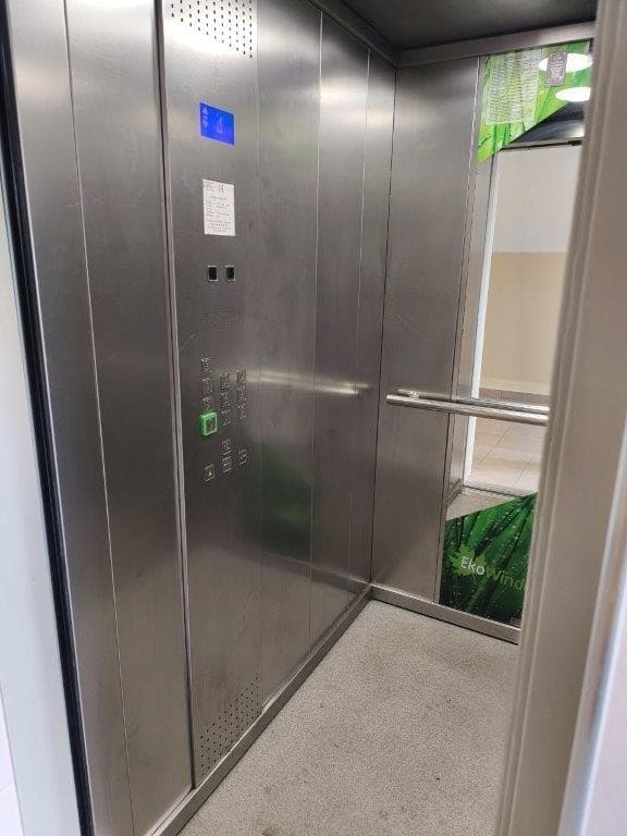Freshly renovated 3-room apartment near metro – 14