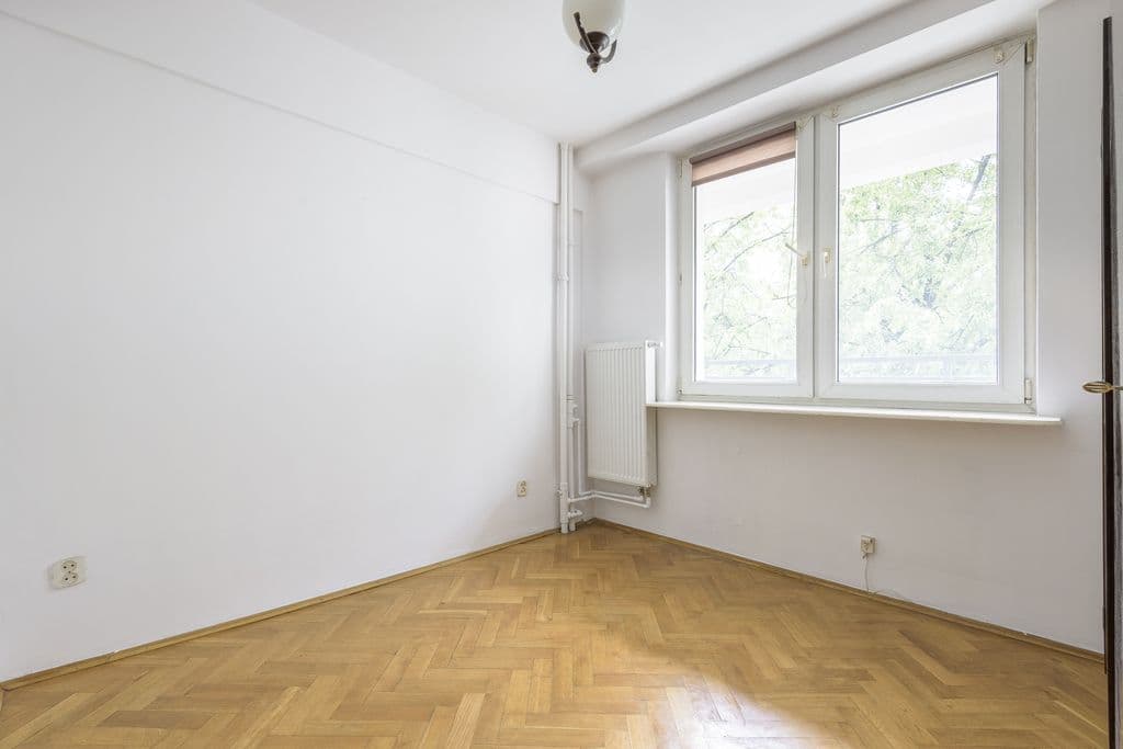 Cozy 2-room apartment with balcony in Muranów – 9
