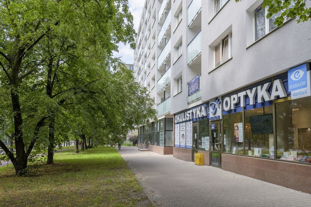 Cozy 2-room apartment with balcony in Muranów – 17