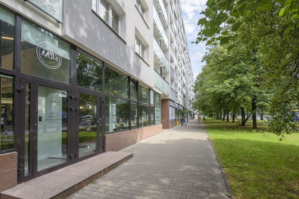 Cozy 2-room apartment with balcony in Muranów – 18