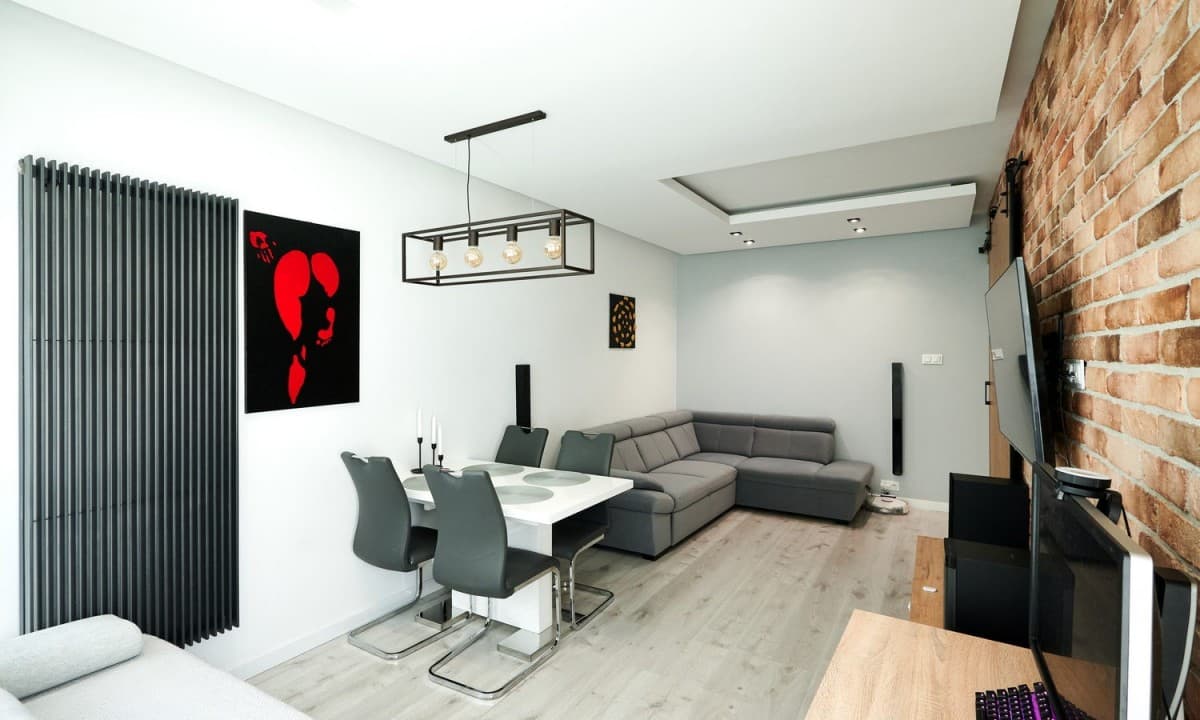 Spacious 2-room apartment in modern building – 4