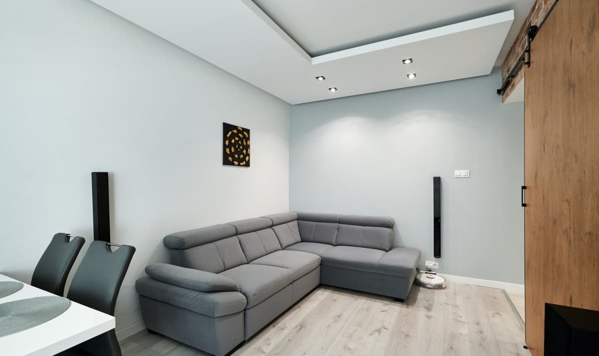 Spacious 2-room apartment in modern building – 5