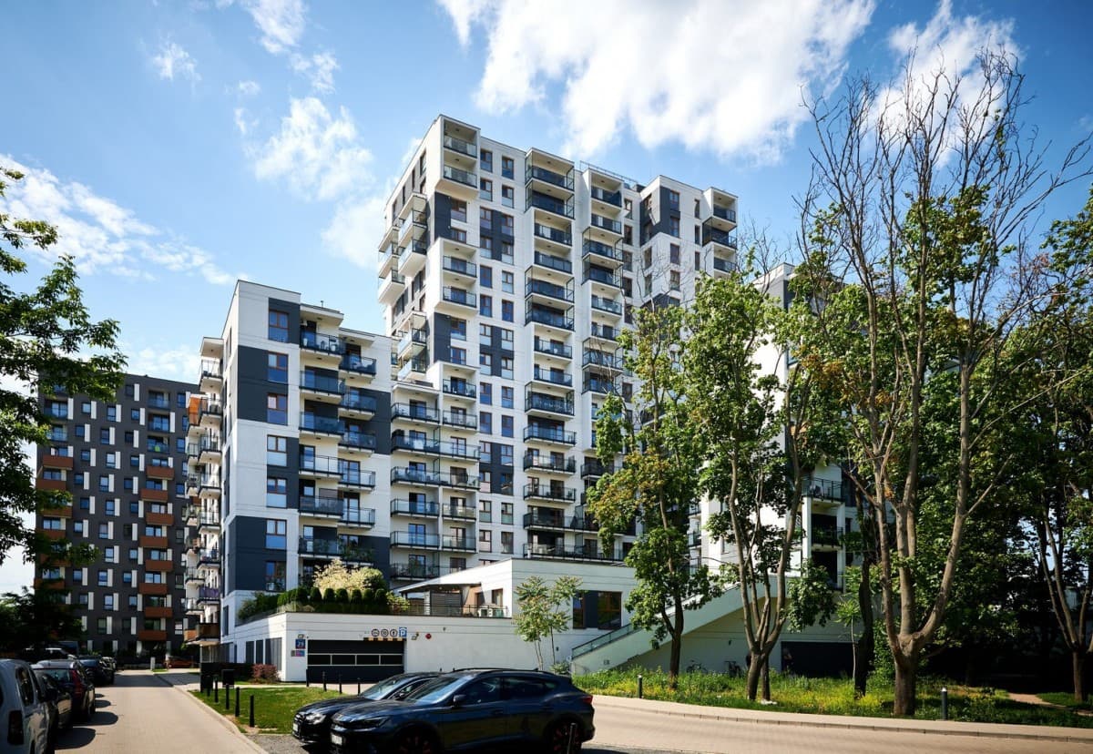 Spacious 2-room apartment in modern building – 18