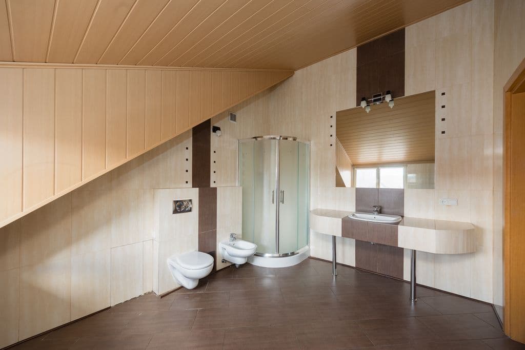 Spacious family home with garden in green Bemowo – 13