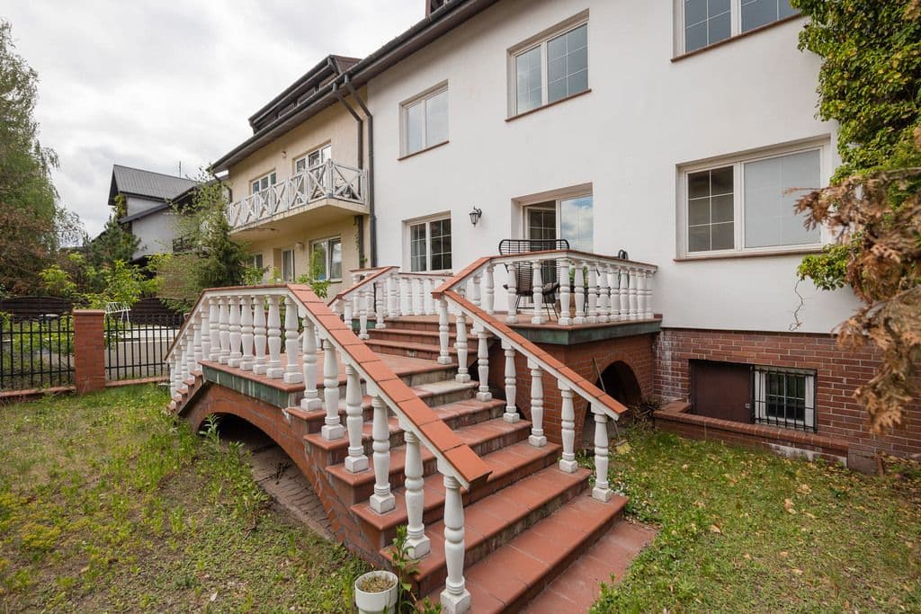 Spacious family home with garden in green Bemowo – 23