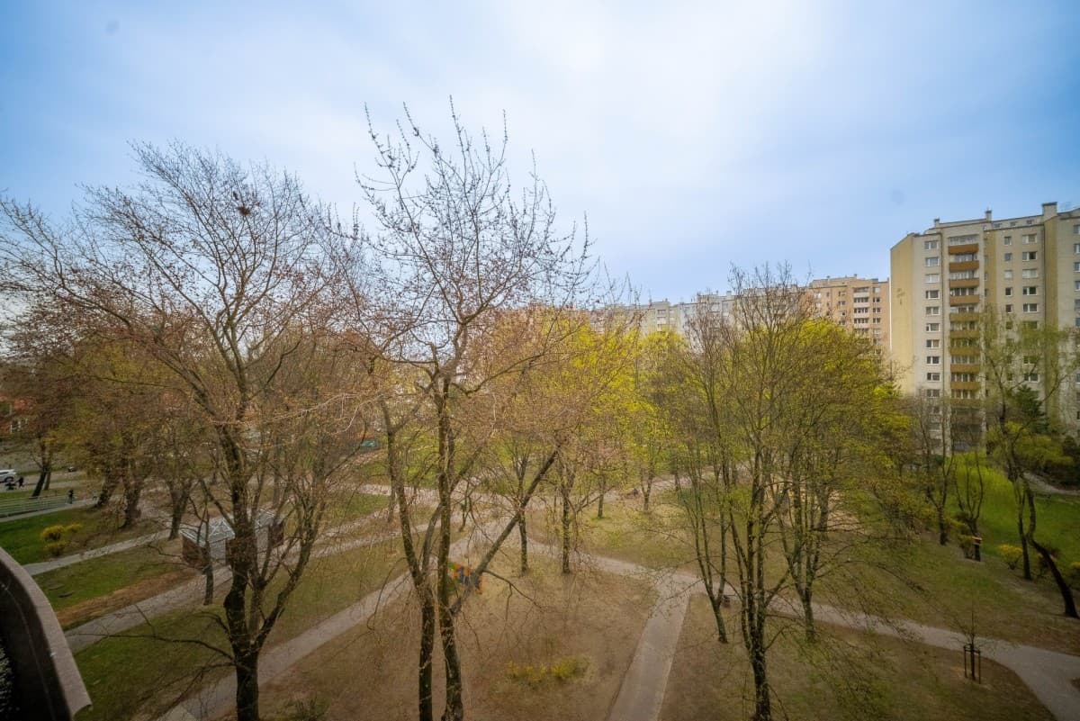 Spacious 4-room apartment near Bemowo Metro – 27