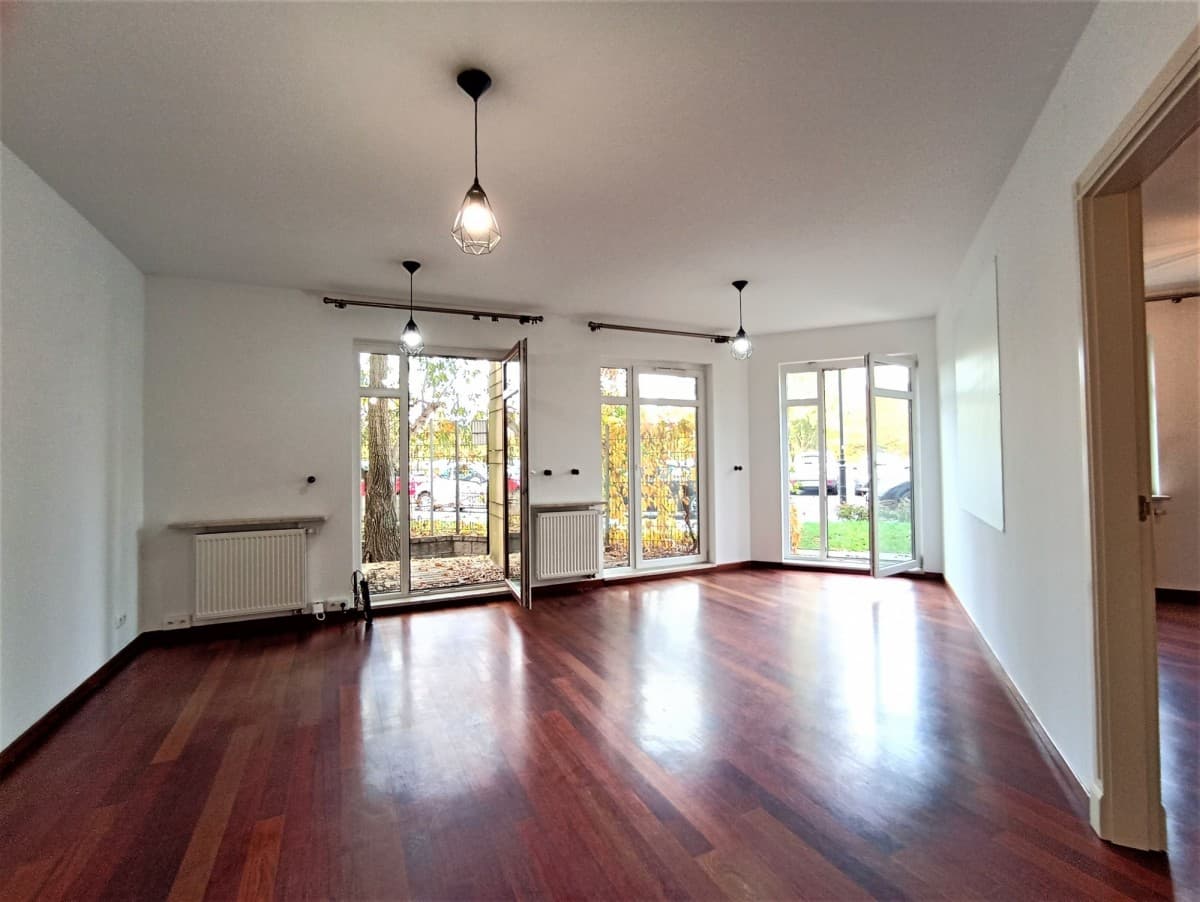 Adapted residential space with commercial potential – 4