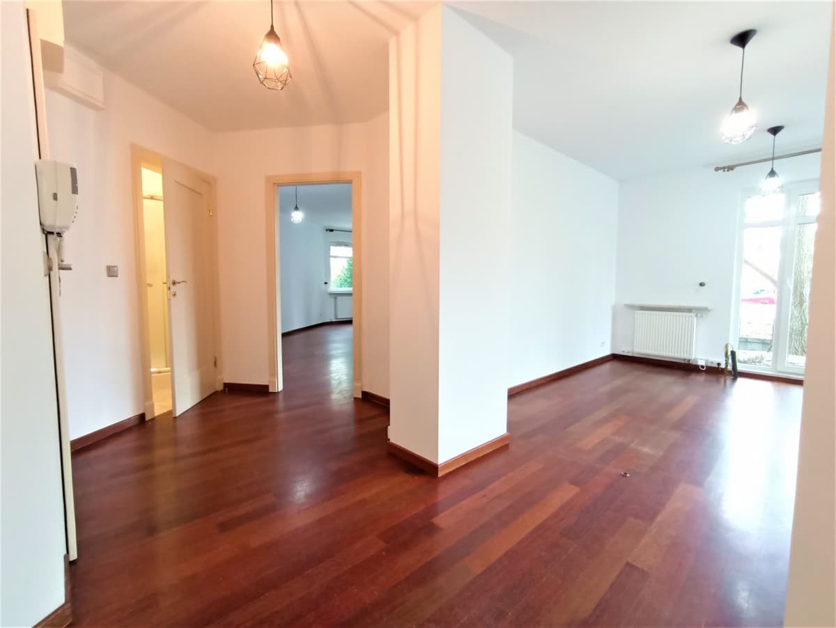 Adapted residential space with commercial potential – 5