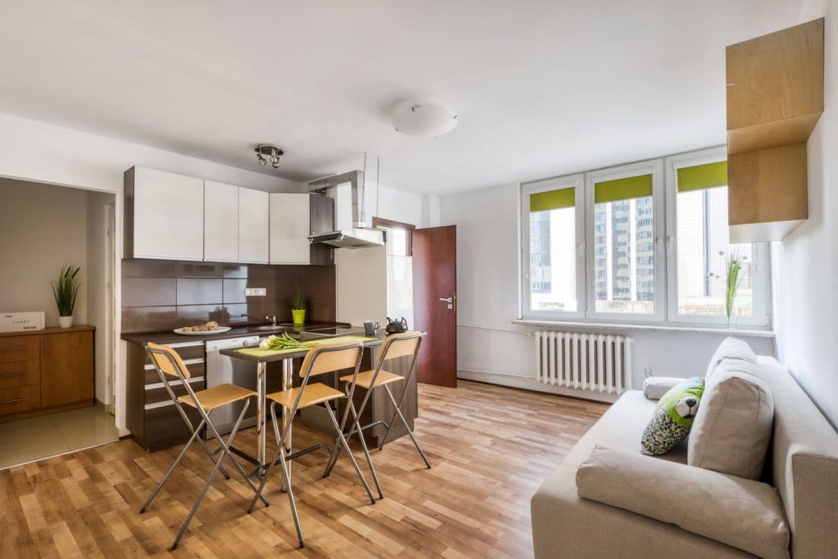 Quiet 2-room apartment in central Warsaw – 1