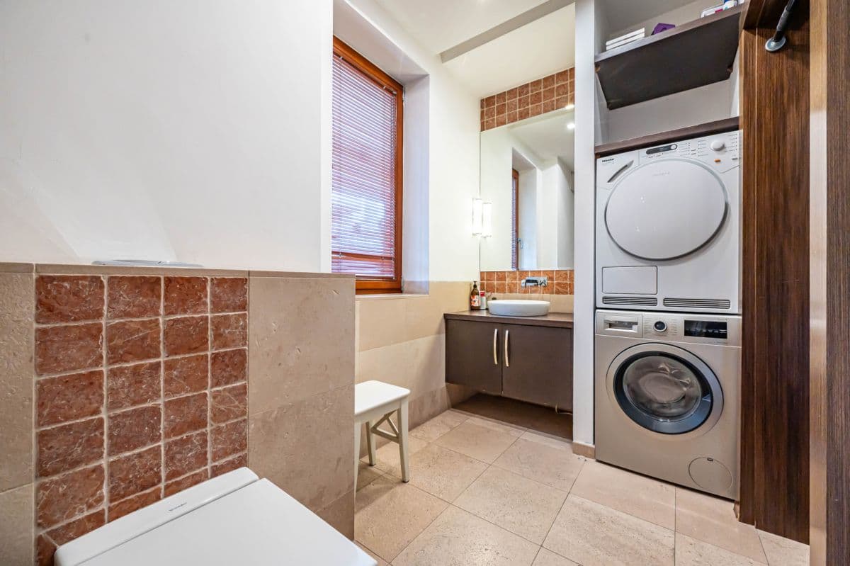 Spacious 3-bedroom apartment in prestigious Marina Mokotów – 18