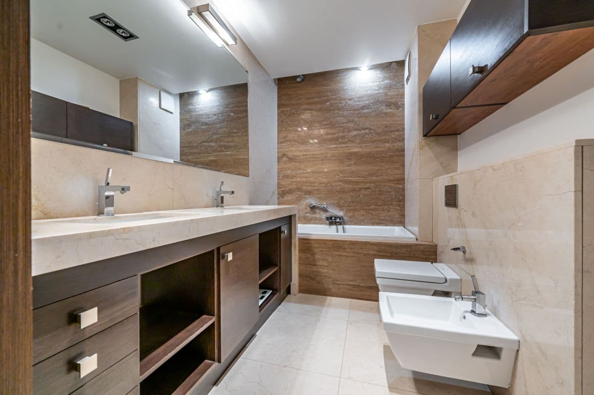 Spacious 3-bedroom apartment in prestigious Marina Mokotów – 23