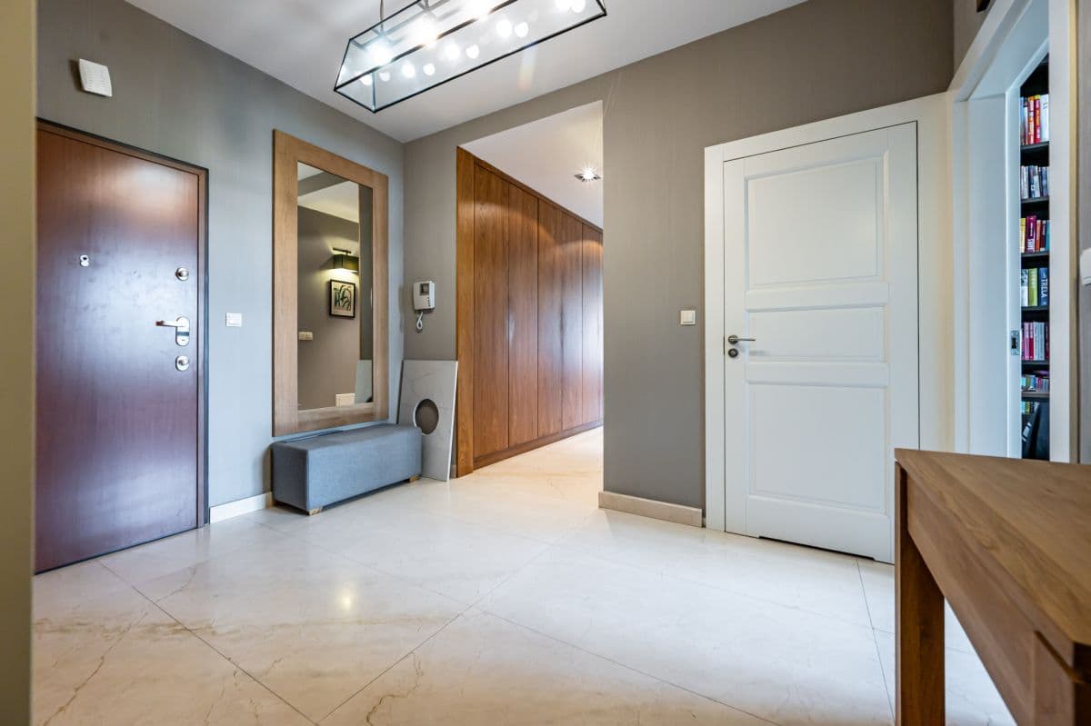 Spacious 3-bedroom apartment in prestigious Marina Mokotów – 26