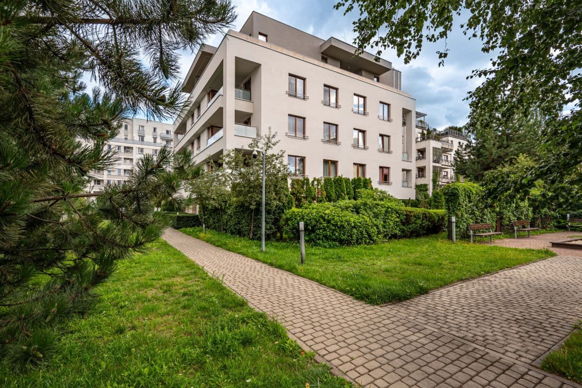 Spacious 3-bedroom apartment in prestigious Marina Mokotów – 31