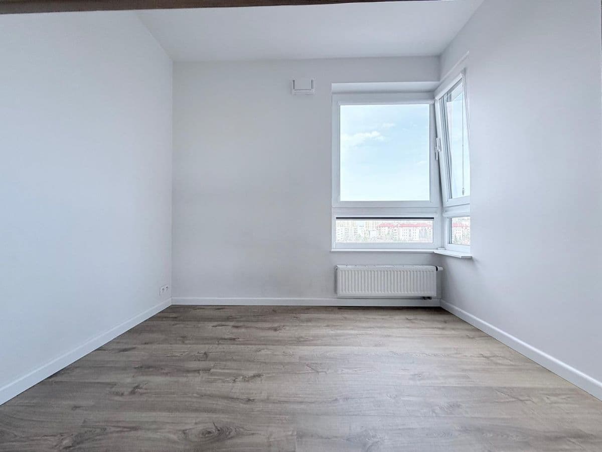 New 3-room apartment near Atrium Promenada – 12