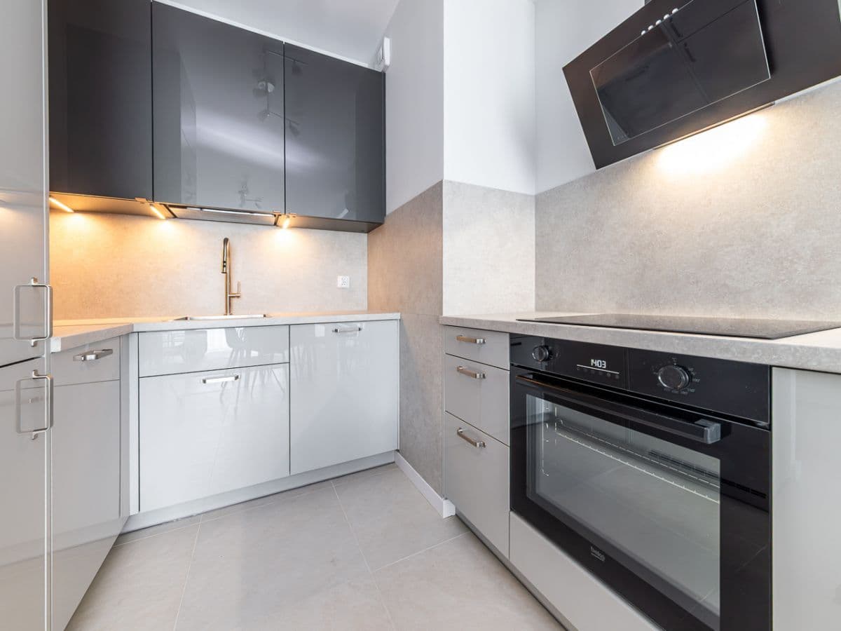 Modern high-standard apartment in Mokotów – 4