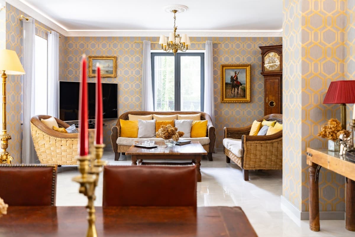 Restored villa in peaceful Zalesie Dolne – 4
