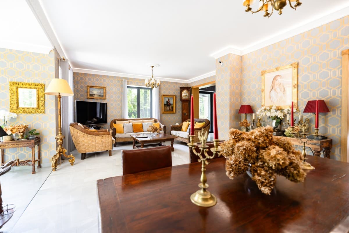 Restored villa in peaceful Zalesie Dolne – 5
