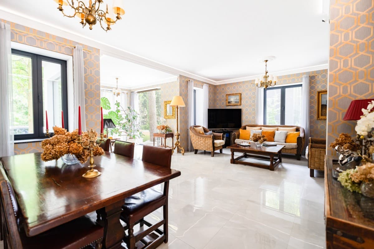 Restored villa in peaceful Zalesie Dolne – 6