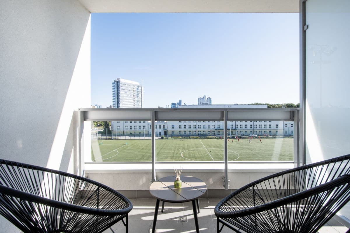 Quiet 2-room apartment near the city center – 9
