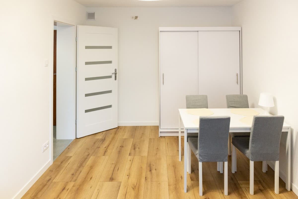 Charming 2-room apartment near public transport – 4