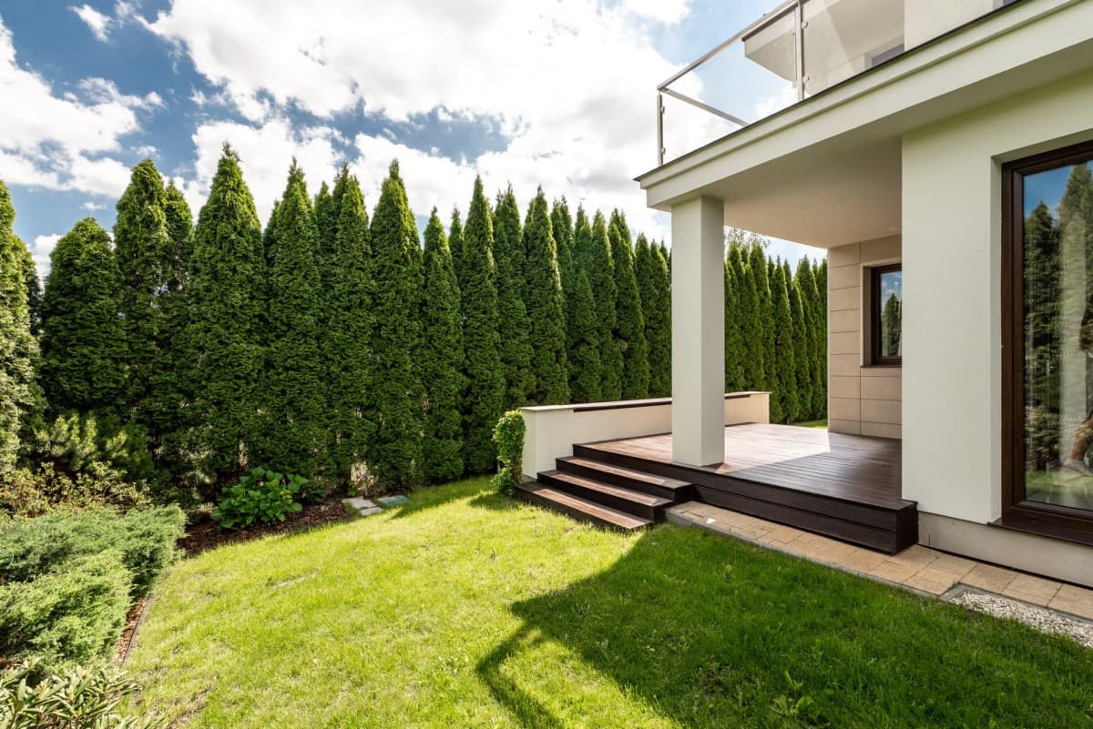 Elegant home with garden near American School – 1