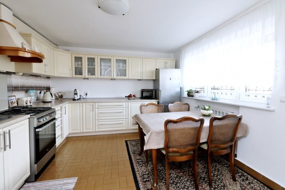 Spacious home with commercial space on Radzymińska – 3