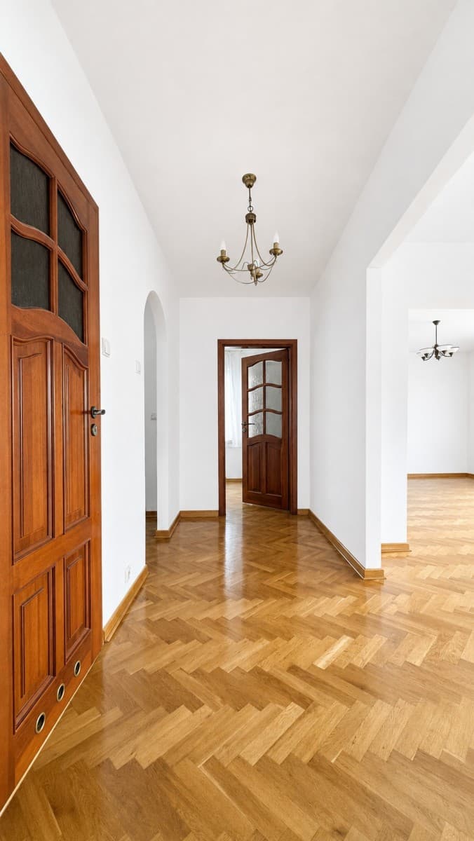 Spacious home with commercial space on Radzymińska – 4