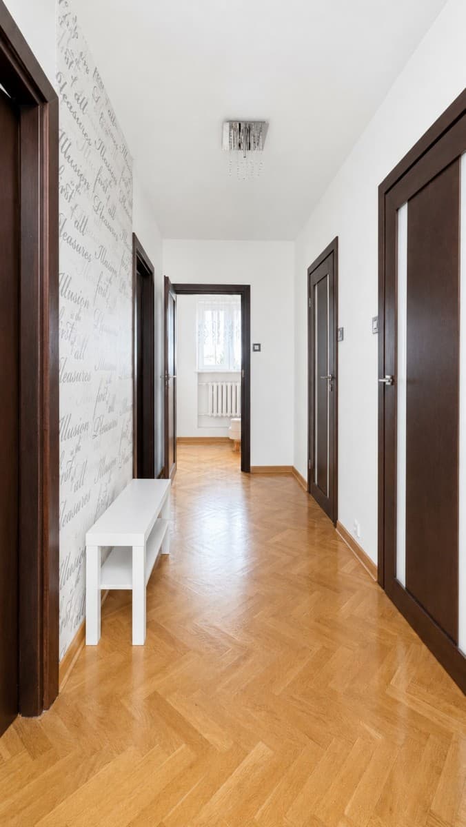 Spacious home with commercial space on Radzymińska – 16