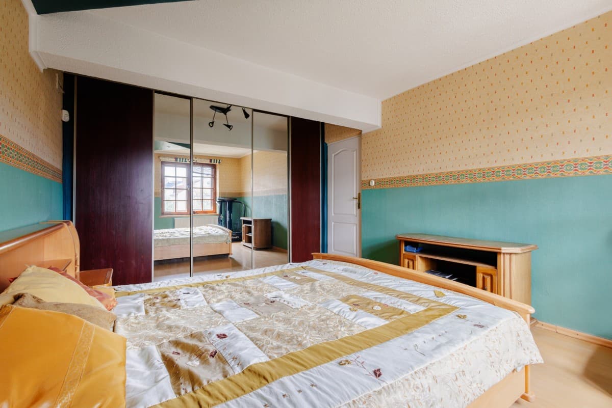 Spacious townhouse near forest with double garage – 22