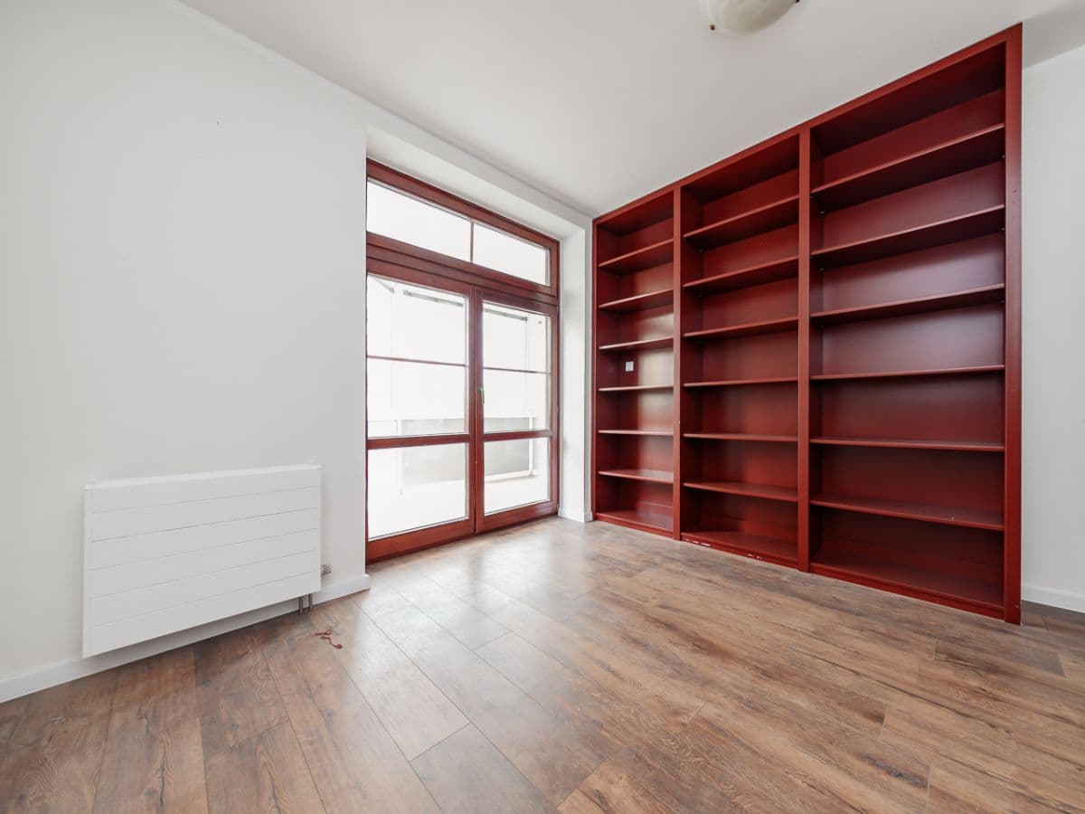 Spacious 180 m² apartment with flexible design options – 6