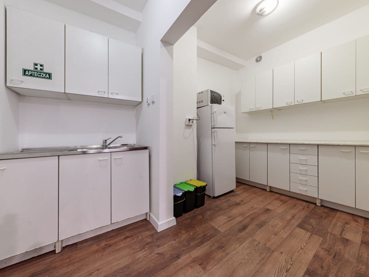Spacious 180 m² apartment with flexible design options – 8