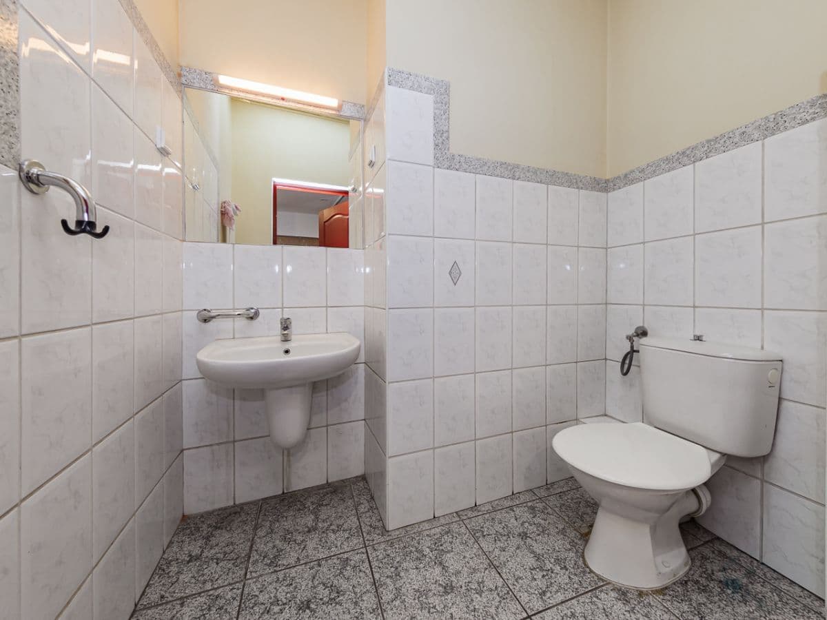 Spacious 180 m² apartment with flexible design options – 13