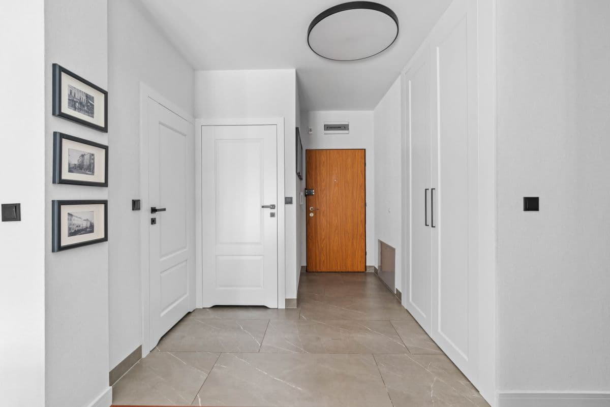 Spacious 4-room apartment in Mokotów, ready to move in – 2