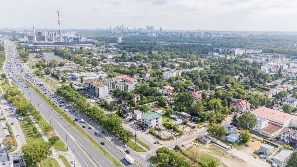 Investment plot with zoning for office, services, restaurant – 12
