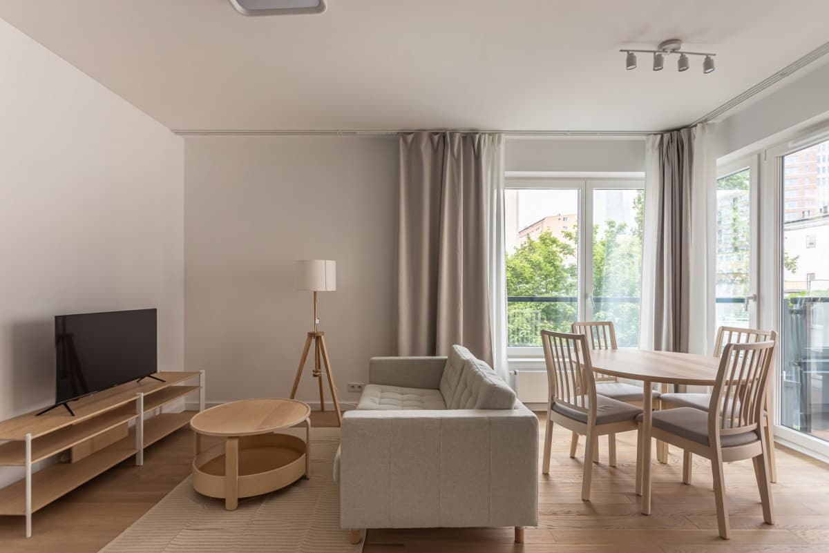 Modern 2-bedroom apartment near Rondo ONZ metro – 3