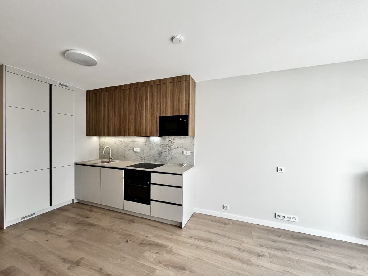 Modern 2-room apartment near downtown Warsaw – 1