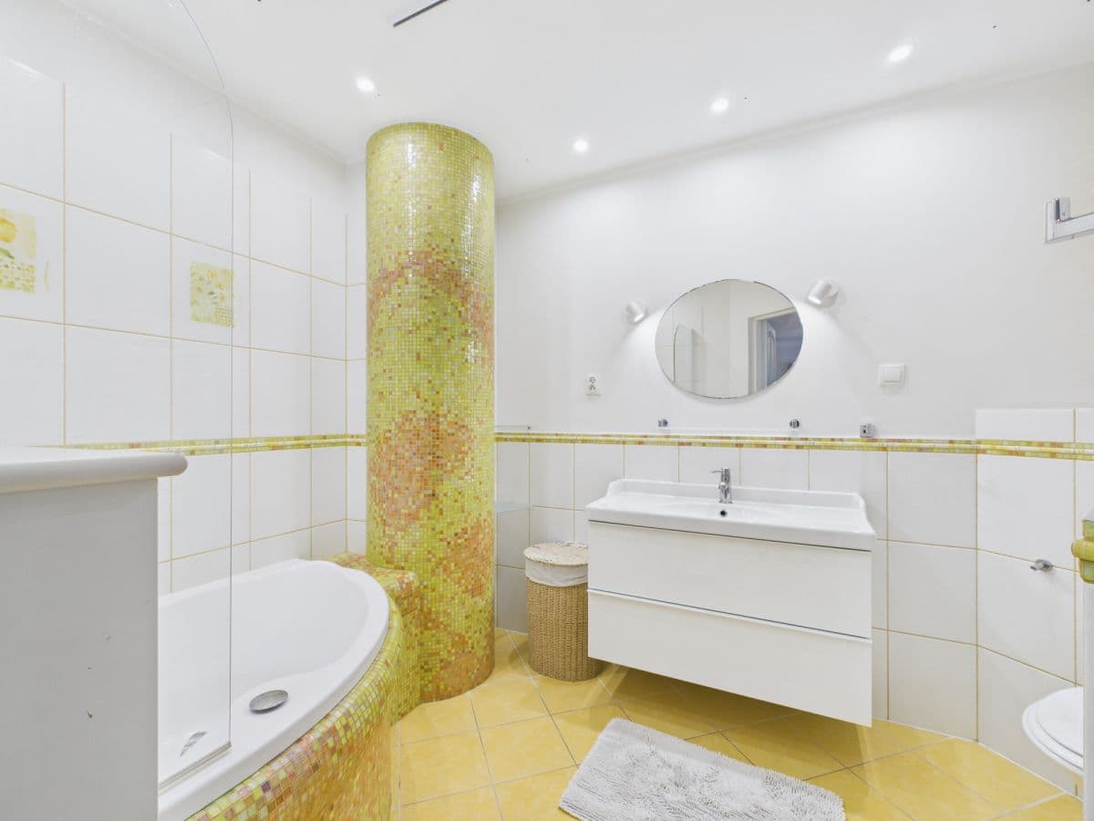 Apartment near Natolin Metro with parking – 8