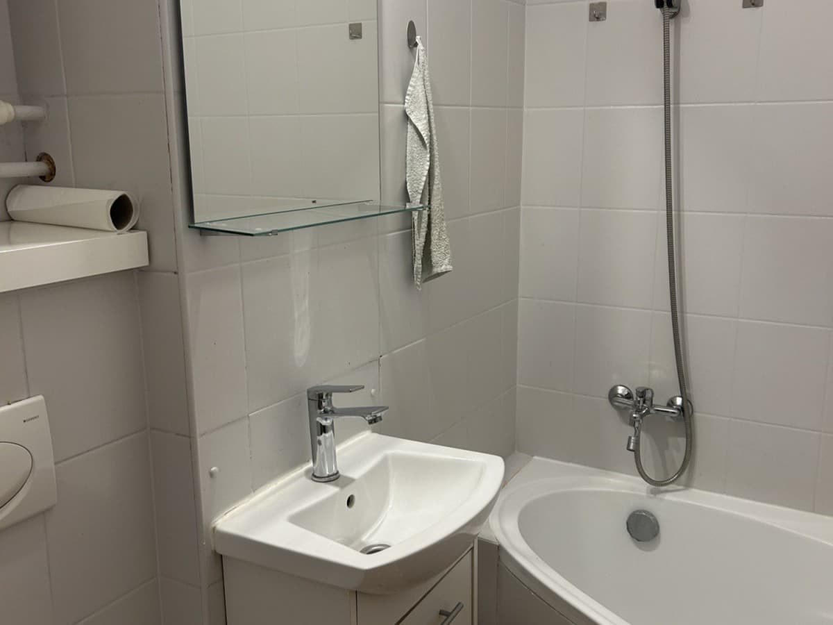 Renovated 2-room apartment in Bemowo with balcony – 8