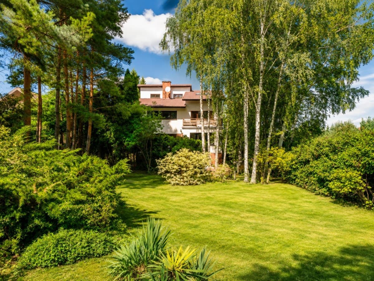 Spacious detached house in green Wesoła, 344 m² – 2