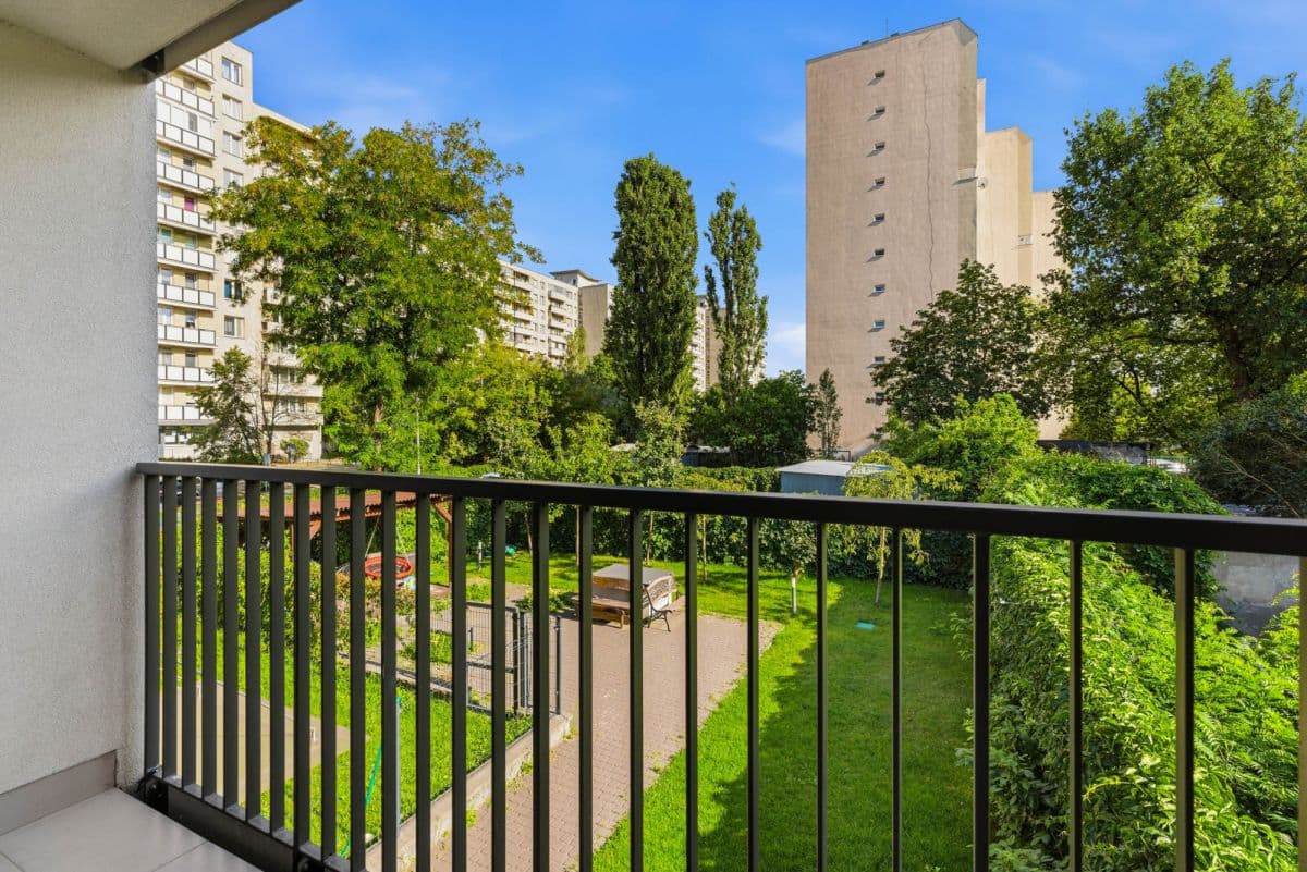 Cozy three-room apartment with large loggia – 3