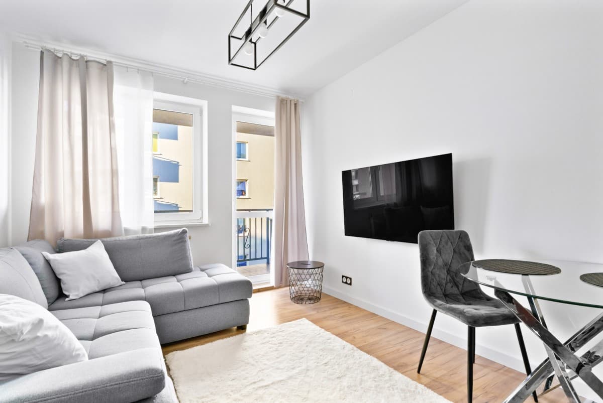 Cozy 2-room apartment with large balcony – 1