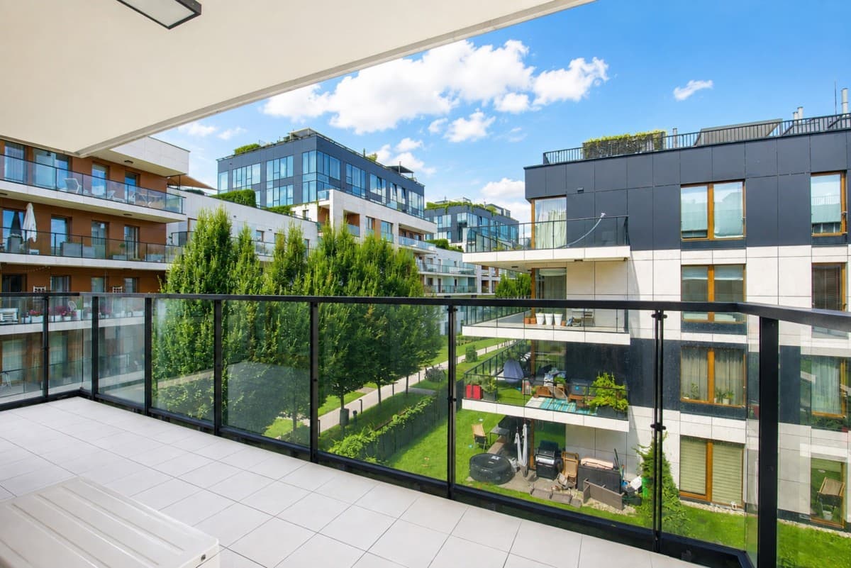 Elegant apartment with smart home features in Żoliborz – 7