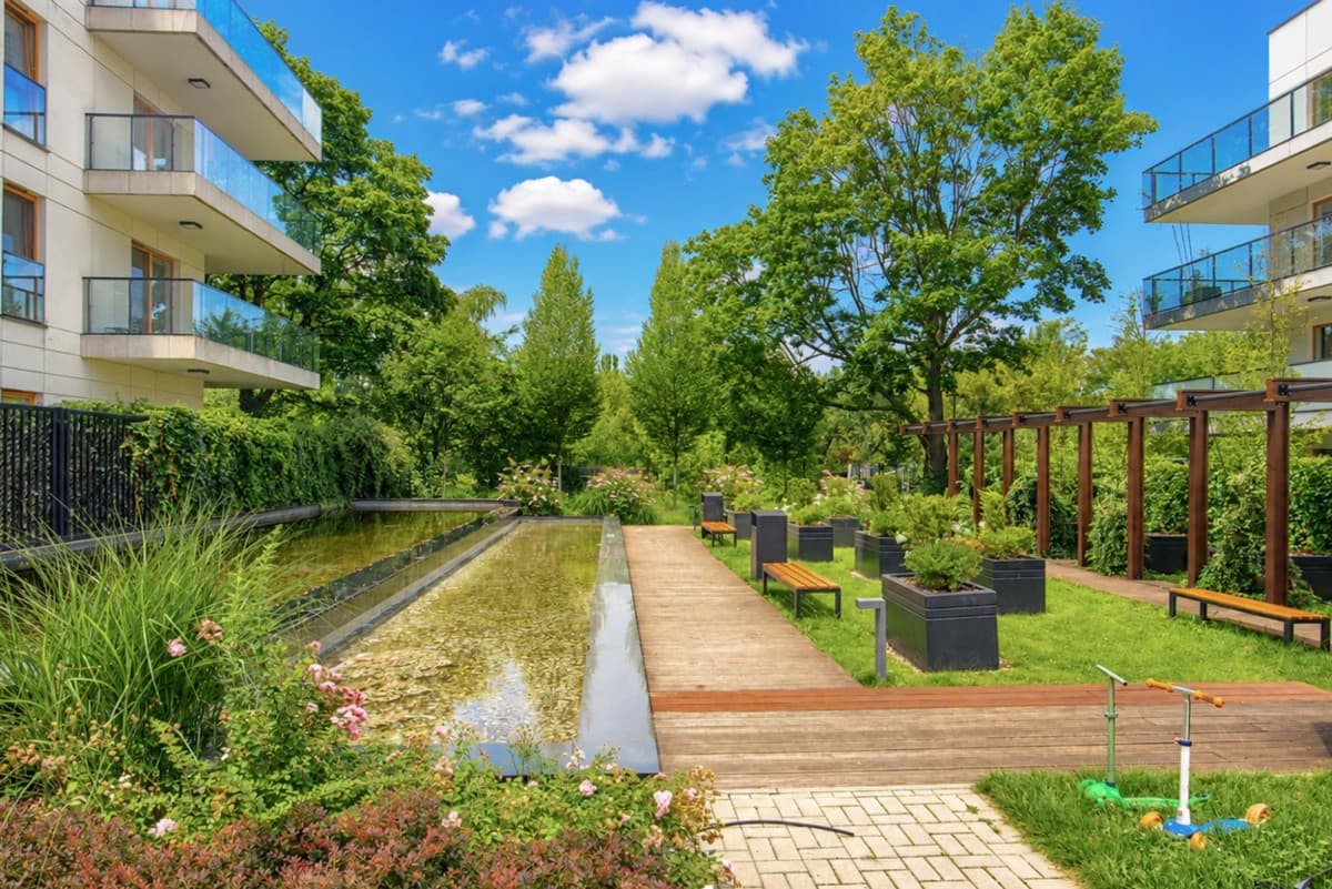 Elegant apartment with smart home features in Żoliborz – 14